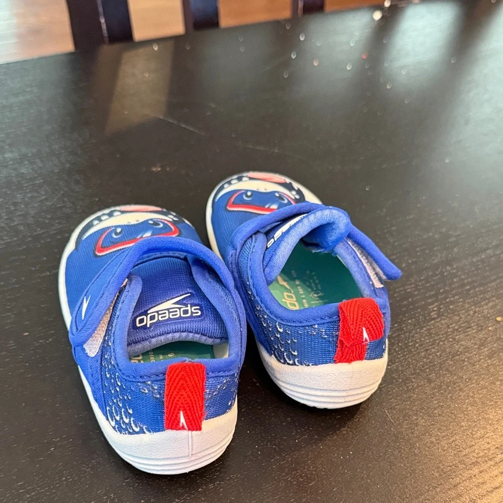 Speedo Toddler Small Size 5 to 6 Shore Explore BUBBLE SNORKEL Water Shoes